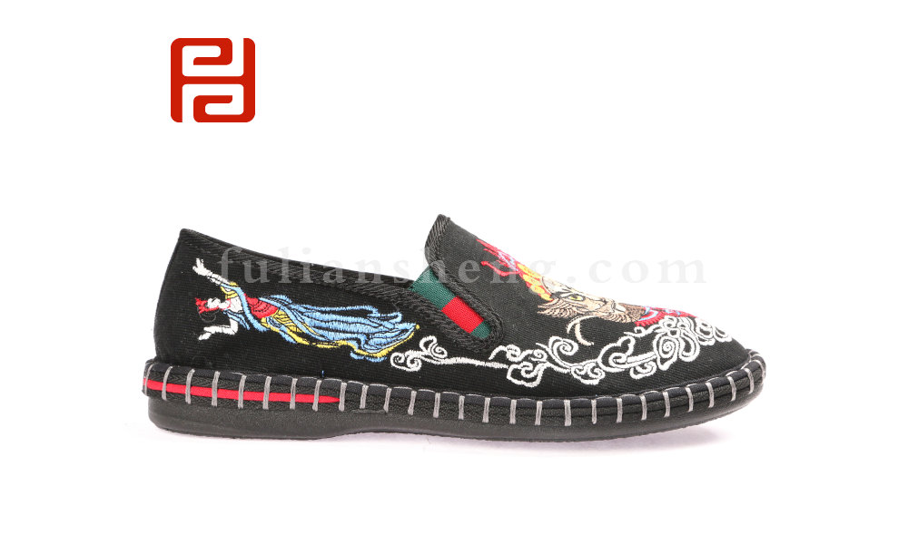 福連升男刺繡民族風(fēng)復(fù)古北京布鞋一腳蹬臉譜布鞋圖片