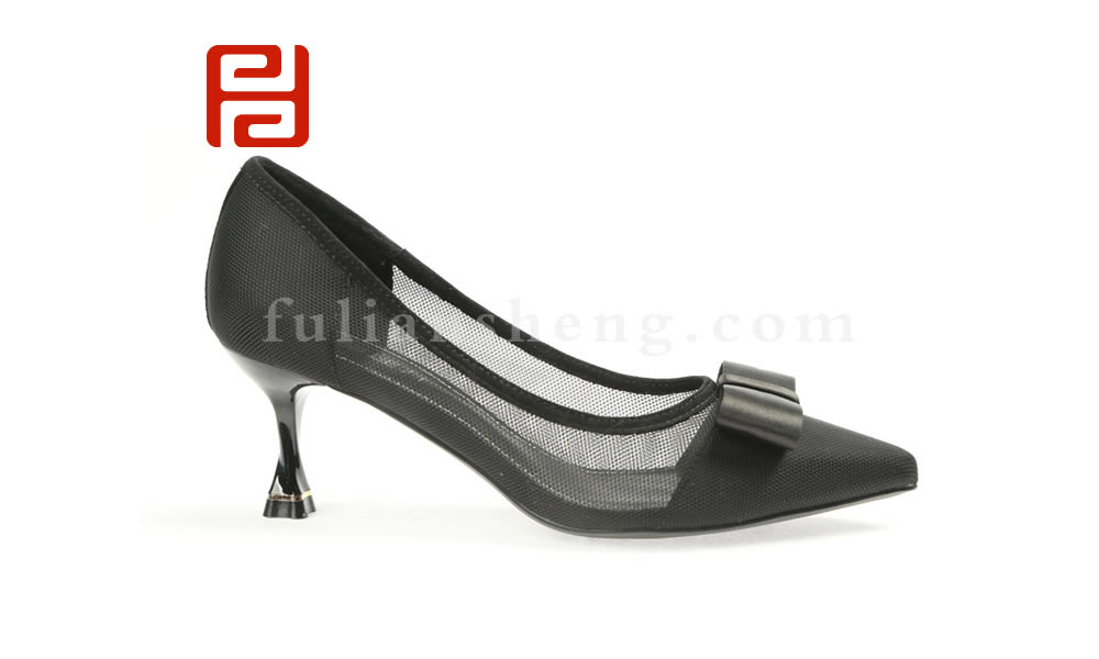 福連升黑色蝴蝶結(jié)網(wǎng)紗高跟鞋 女尖頭細(xì)跟鏤空工作單鞋圖片