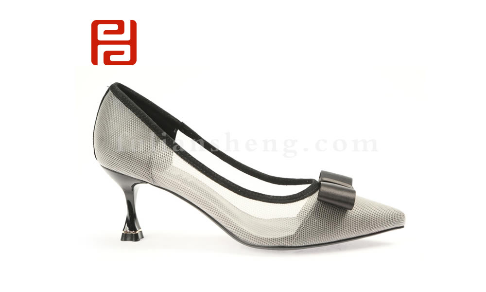 福連升黑色蝴蝶結(jié)網(wǎng)紗高跟鞋 女尖頭細(xì)跟鏤空工作單鞋圖片