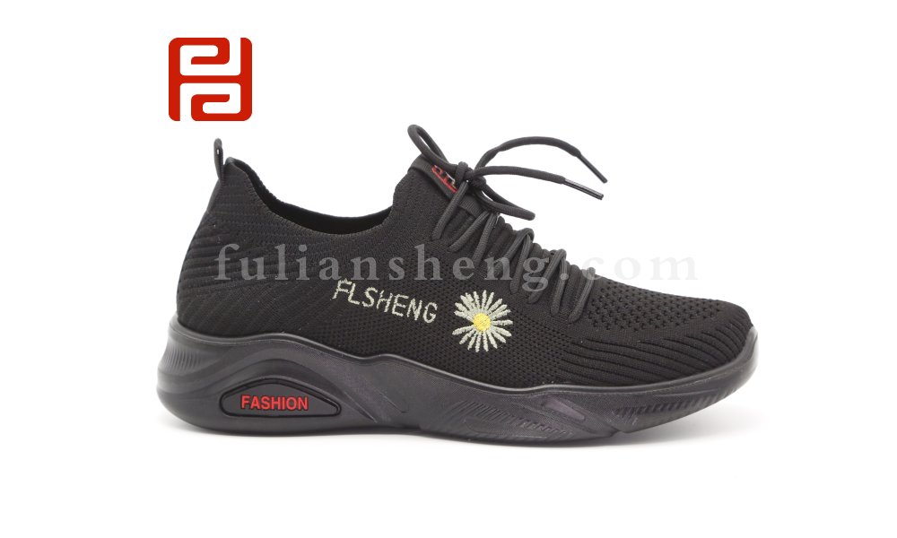 老北京布鞋透氣棉麻飛織一腳蹬軟底媽媽鞋女休閑運(yùn)動(dòng)鞋圖片