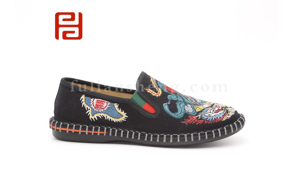 老北京千層底時(shí)尚休閑中國(guó)民族風(fēng)仙鶴刺繡棉麻舒適透氣布鞋圖片