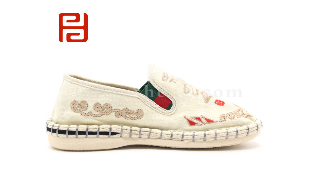 福連升老北京布鞋女鞋網(wǎng)紅刺繡中國風一腳蹬休閑鞋