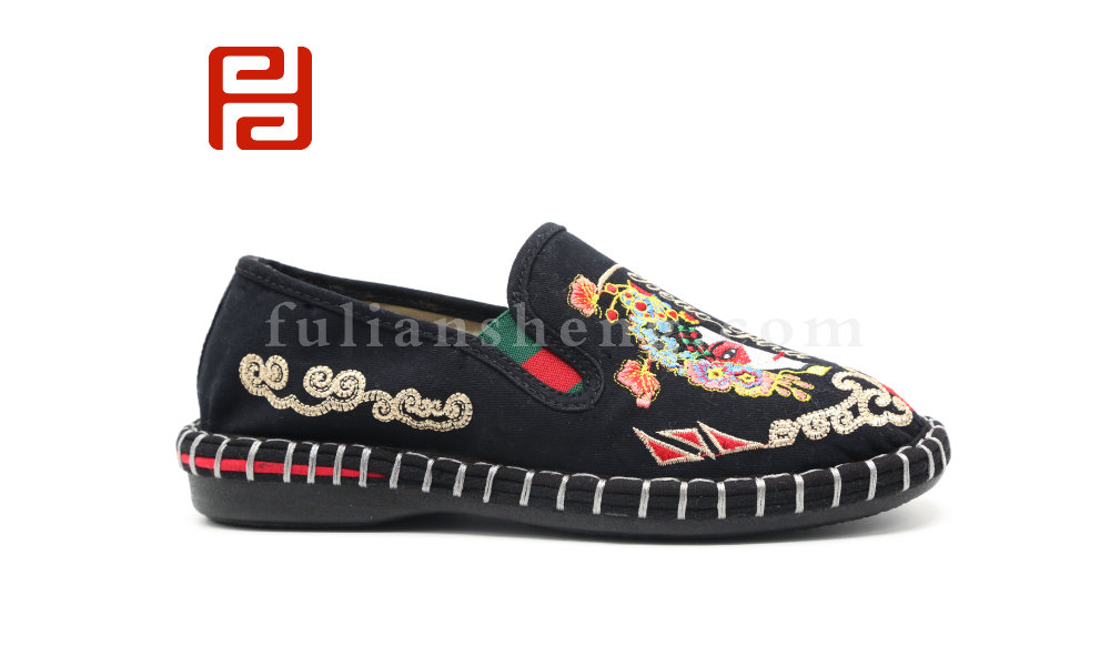 福連升老北京布鞋女鞋網(wǎng)紅刺繡中國風一腳蹬休閑鞋