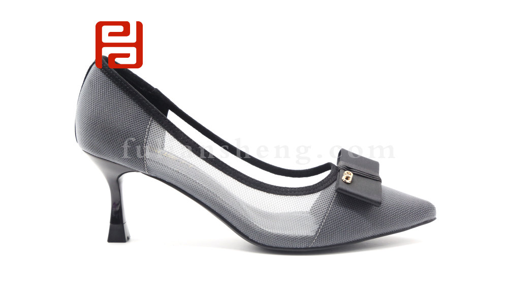 福連升夏季蝴蝶結(jié)小香風裸色網(wǎng)紗細跟涼鞋女淺口中跟女鞋圖片