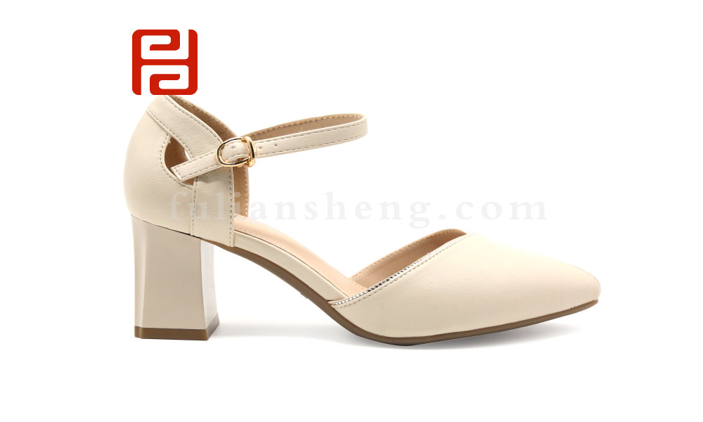 福連升夏季涼鞋女仙女風(fēng)復(fù)古百搭中高跟鞋配裙子工作鞋圖片