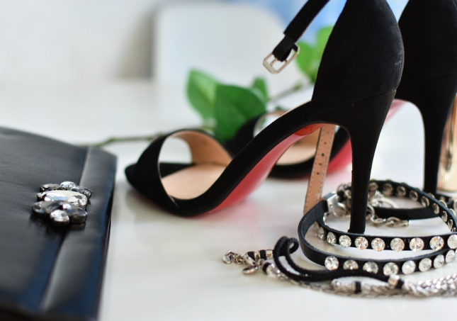 女鞋加盟什么品牌比較好-本人想做女鞋品牌的代理或加盟,選哪幾個(gè)品牌好呢